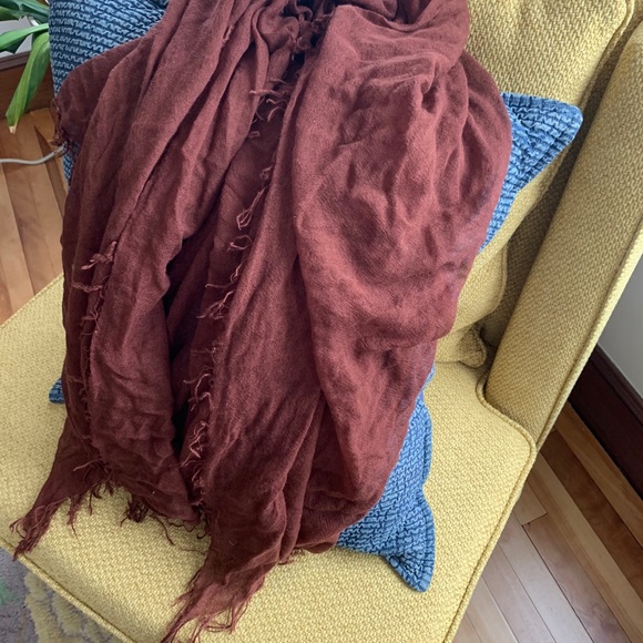 Épice
Linen Solid Scarf in cinnamon - Picture 4 of 4